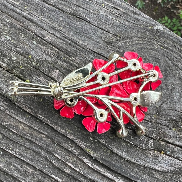 Vintage Coro Floral Bouquet Costume Brooch Pin - Picture 4 of 8